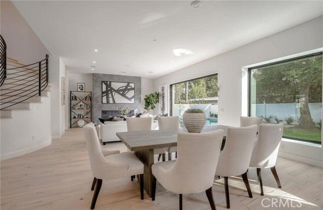 15926 Morrison, Encino (los Angeles), CA 91436