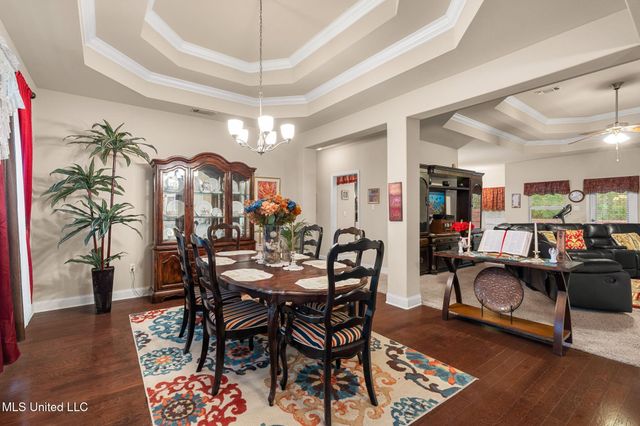 63 N Founders Way, Hattiesburg, MS 39401