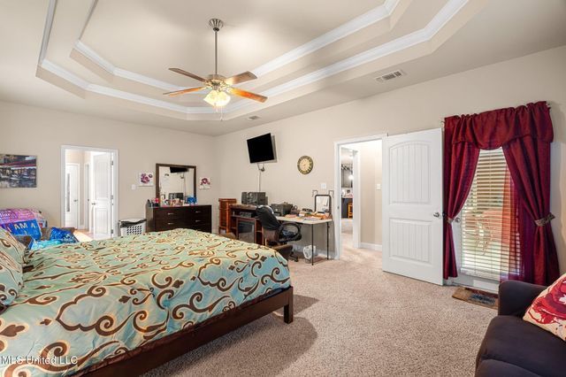 63 N Founders Way, Hattiesburg, MS 39401