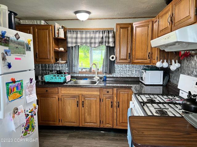 50714 Oil Well Road, Ninilchik, AK 99639