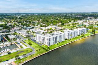 301 Lake Shore Drive 411, Lake Park, FL 33403