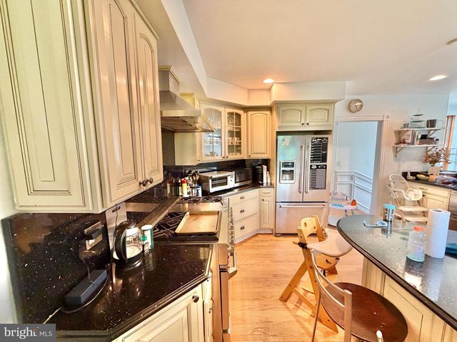 7538 MORNINGSIDE DR NW, Washington, DC 20012