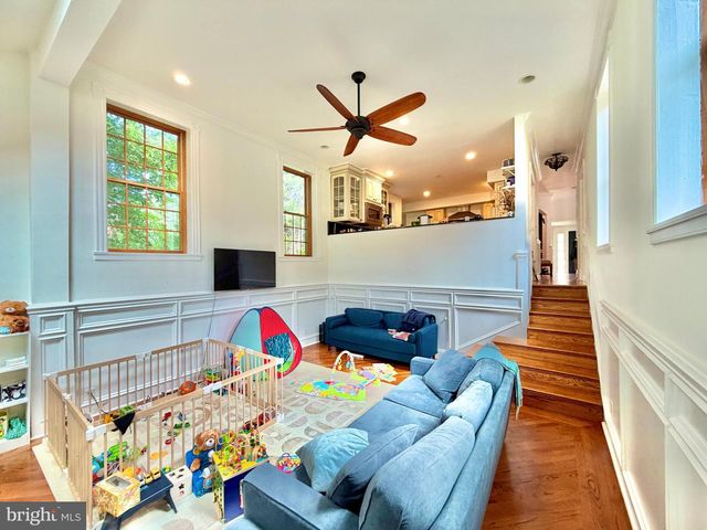 7538 MORNINGSIDE DR NW, Washington, DC 20012