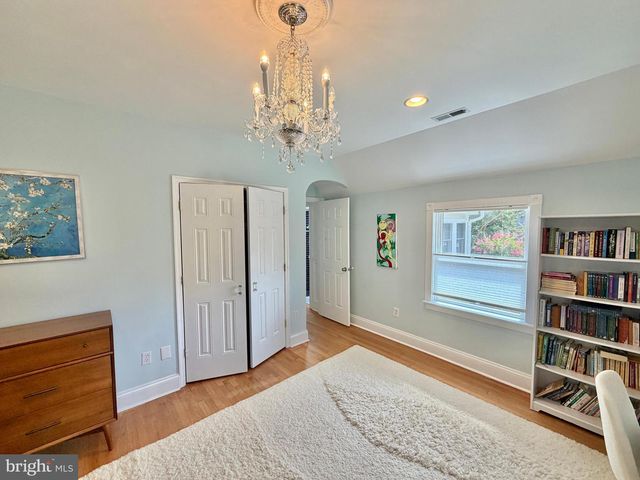 7538 MORNINGSIDE DR NW, Washington, DC 20012