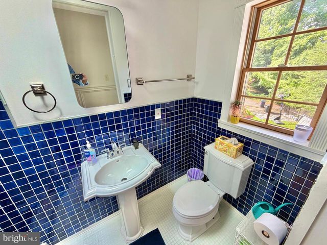 7538 MORNINGSIDE DR NW, Washington, DC 20012
