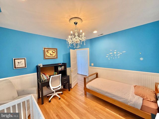 7538 MORNINGSIDE DR NW, Washington, DC 20012