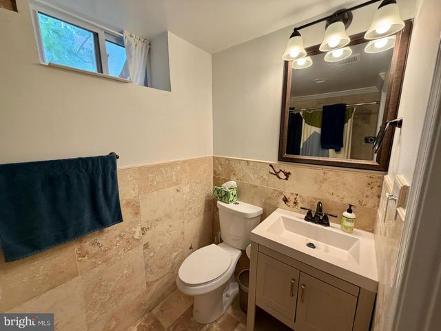 7538 MORNINGSIDE DR NW, Washington, DC 20012