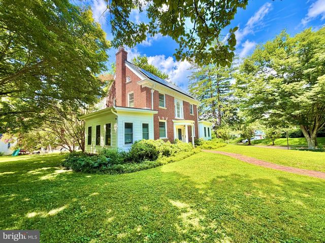 7538 MORNINGSIDE DR NW, Washington, DC 20012