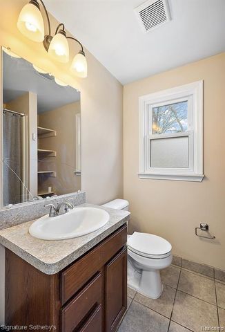 3128 Harvard Road, Royal Oak, MI 48073