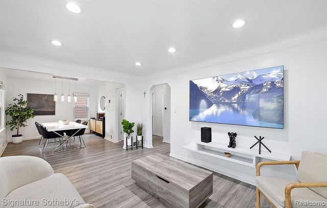 3128 Harvard Road, Royal Oak, MI 48073
