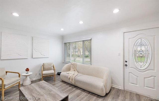 3128 Harvard Road, Royal Oak, MI 48073