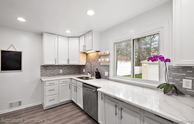 3128 Harvard Road, Royal Oak, MI 48073