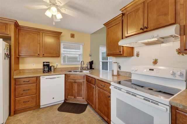 4900 HERON RUN CIRCLE, Leesburg, FL 34748