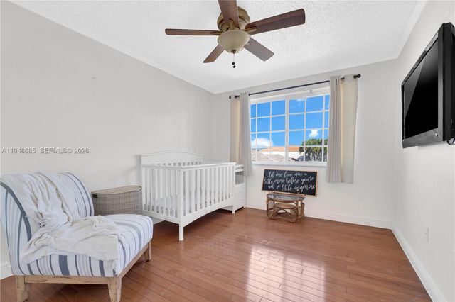 15588 SW 95th St, Miami, FL 33196