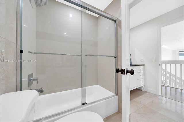 15588 SW 95th St, Miami, FL 33196