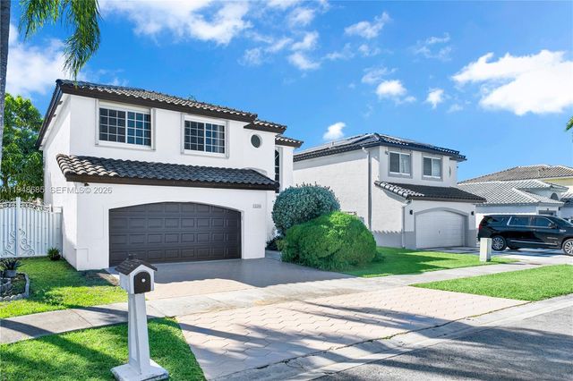 15588 SW 95th St, Miami, FL 33196