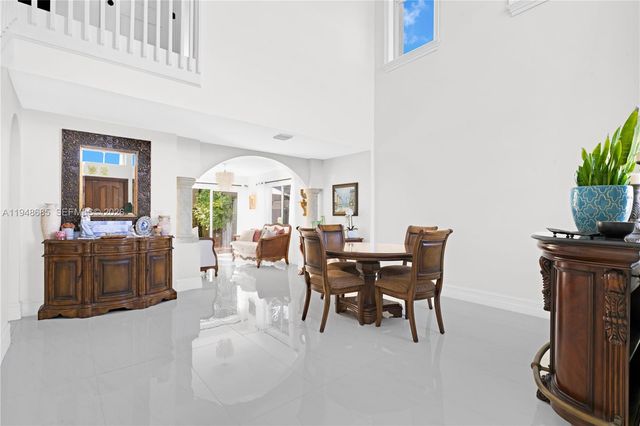 15588 SW 95th St, Miami, FL 33196