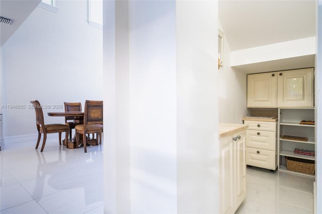 15588 SW 95th St, Miami, FL 33196