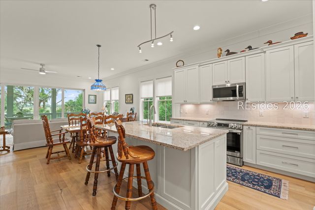 12 Creek Cove Ln, Hilton Head Island, SC 29926