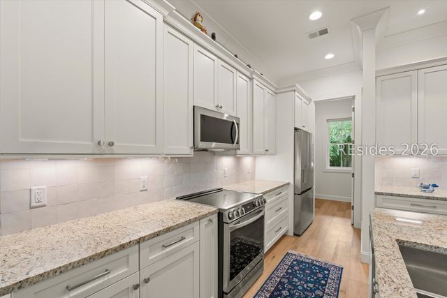 12 Creek Cove Ln, Hilton Head Island, SC 29926