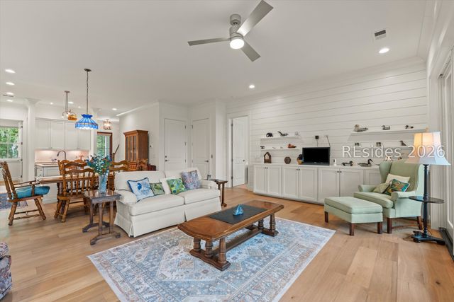12 Creek Cove Ln, Hilton Head Island, SC 29926
