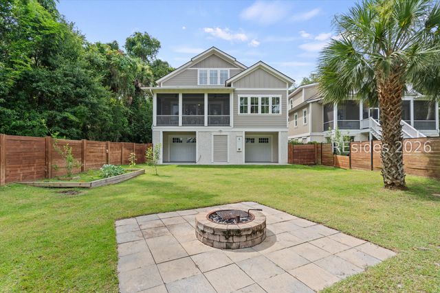 12 Creek Cove Ln, Hilton Head Island, SC 29926