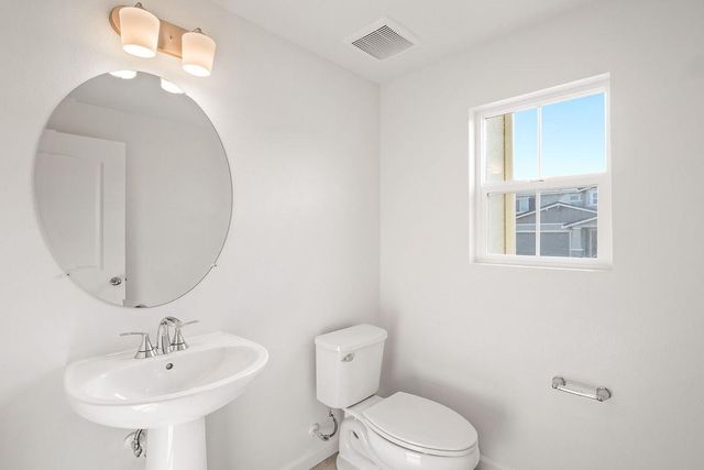 6558 E Madison Avenue, Fresno, CA 93727