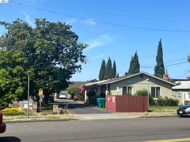 21335 Hathaway Ave, Hayward, CA 94541