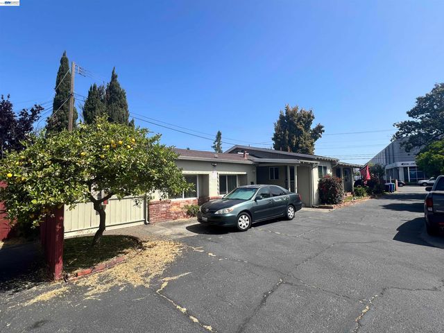21335 Hathaway Ave, Hayward, CA 94541