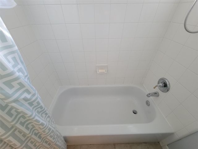 15607 Tarpon Springs Court, Houston, TX 77095