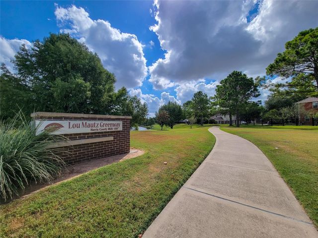 15607 Tarpon Springs Court, Houston, TX 77095