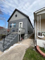 32 155th Place, Calumet City, IL 60409