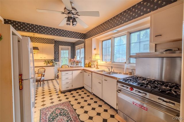 628 Rugby Road, Syracuse, NY 13203