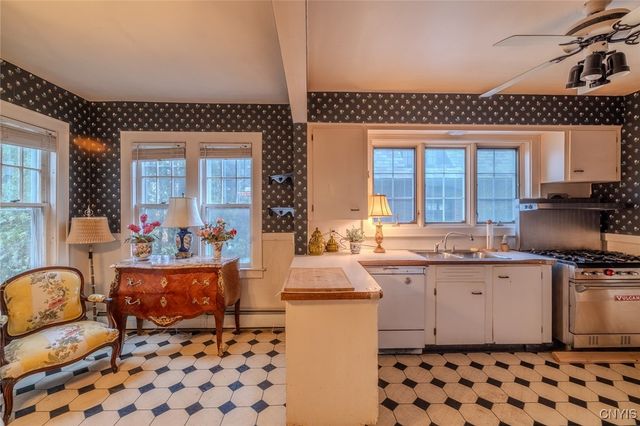 628 Rugby Road, Syracuse, NY 13203