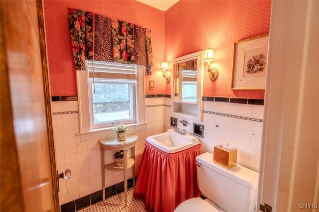 628 Rugby Road, Syracuse, NY 13203