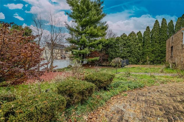 628 Rugby Road, Syracuse, NY 13203