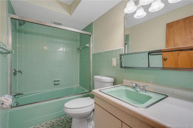 115 South Main Street B14, West Hartford, CT 06107