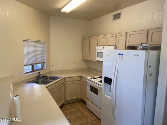 1312 S BOULDER Court E, Gilbert, AZ 85296