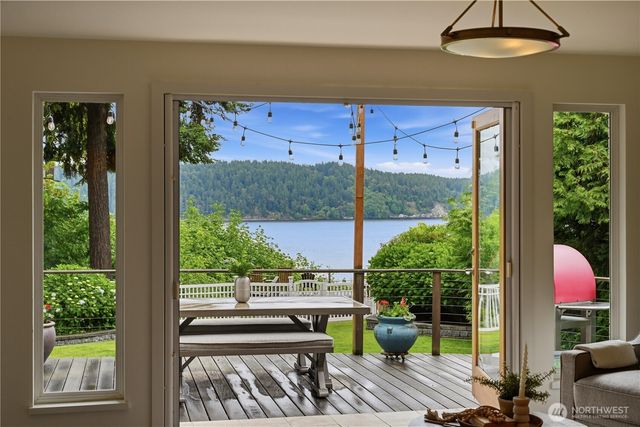 4601 Holly Lane NW, Gig Harbor, WA 98335