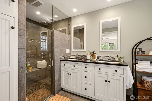 4601 Holly Lane NW, Gig Harbor, WA 98335