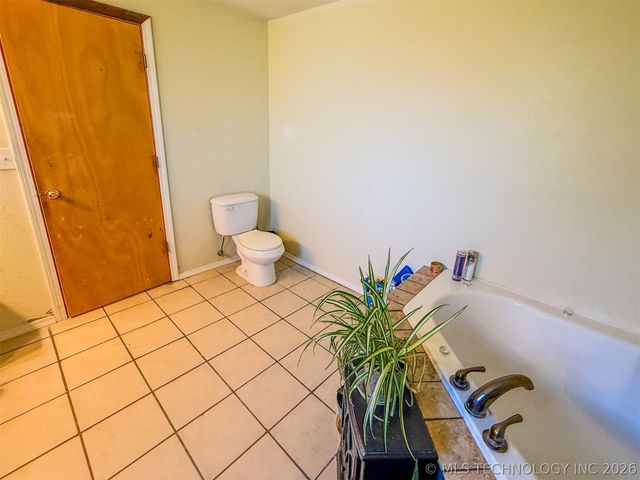 12279 Hwy 82 A, Tahlequah, OK 74464