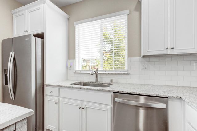 2990 Bowery Ln, Lincoln, CA 95648