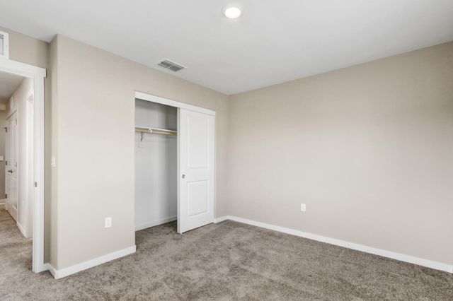 2990 Bowery Ln, Lincoln, CA 95648