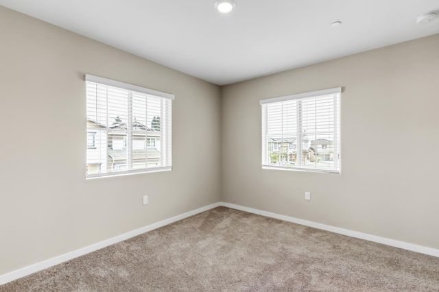 2990 Bowery Ln, Lincoln, CA 95648