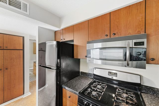 7801 Shoal Creek BLVD 140, Austin, TX 78757