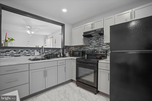 3003 PRESSTMAN ST, Baltimore, MD 21216