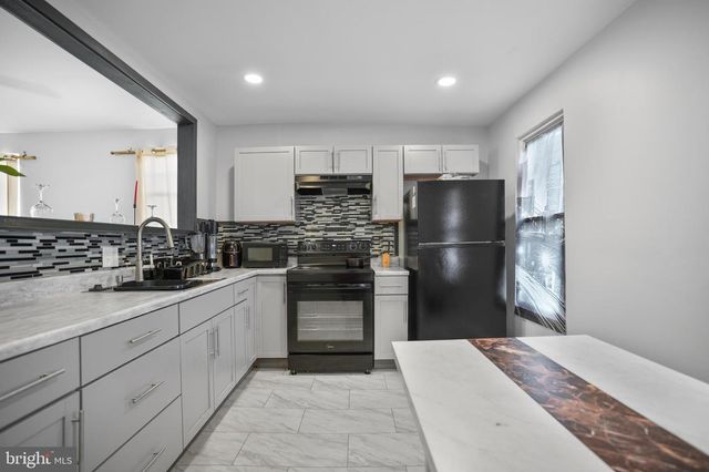 3003 PRESSTMAN ST, Baltimore, MD 21216