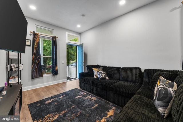 3003 PRESSTMAN ST, Baltimore, MD 21216