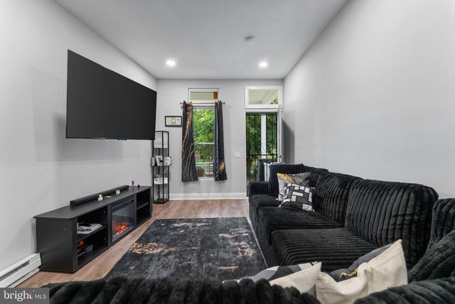 3003 PRESSTMAN ST, Baltimore, MD 21216