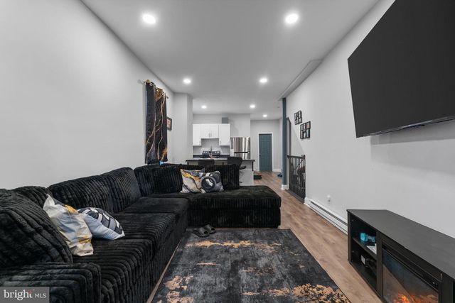 3003 PRESSTMAN ST, Baltimore, MD 21216